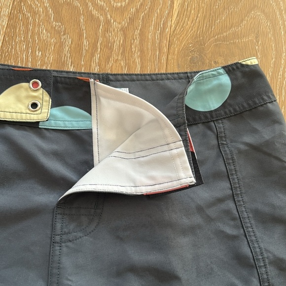 Carve Designs Board Shorts - Picture 3 of 6